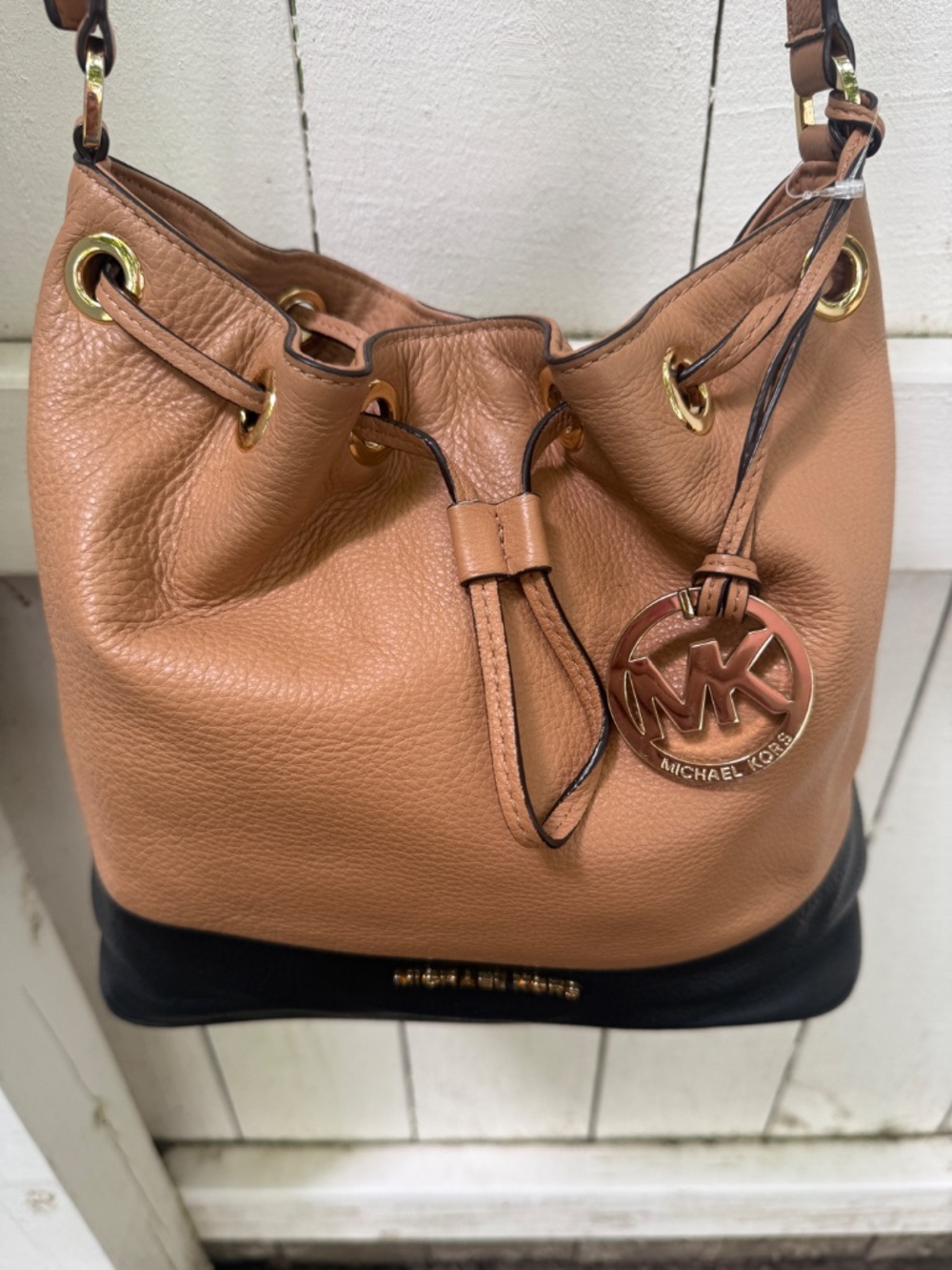 Michael Kors Jules Suntan Black Leather Drawstring Bag
